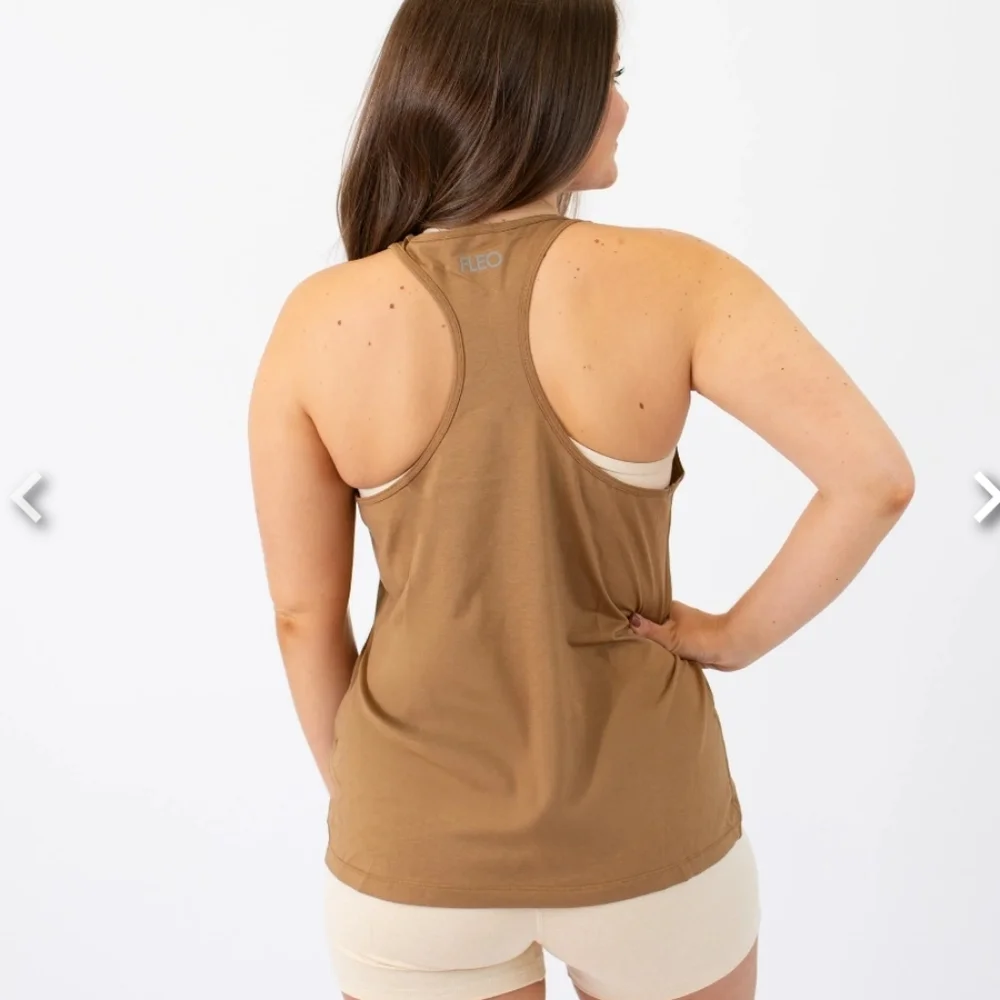 NIB FLEO Daily Racerback Tank Light Size Small - Picture 3 of 5